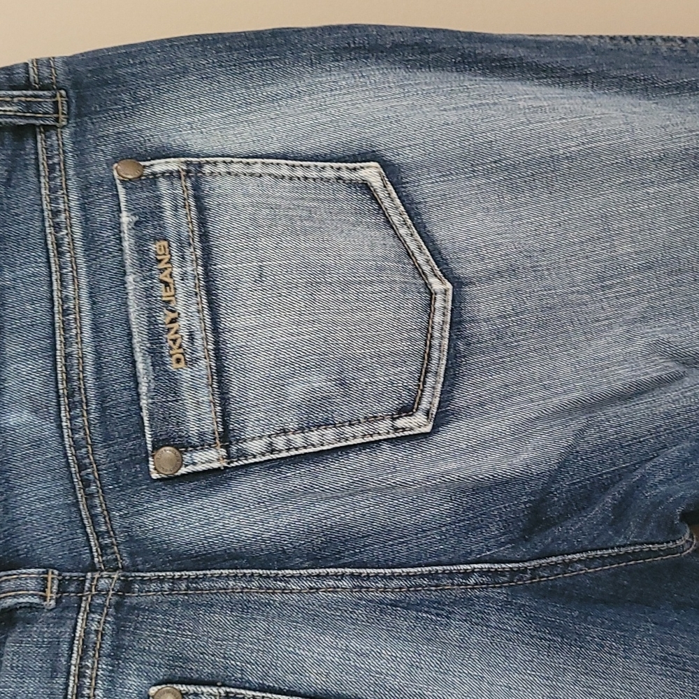 DKNY capris size 4 - Picture 3 of 4